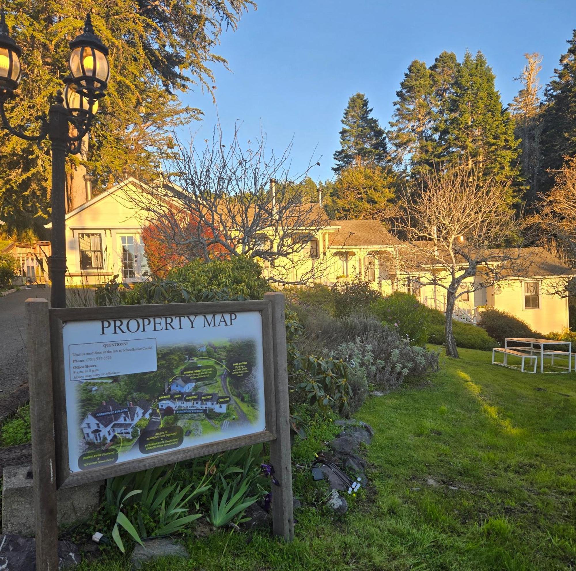 Dennen'S Victorian Farmhouse Little River Exterior photo